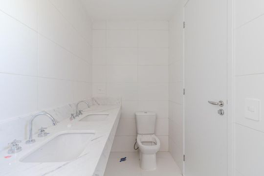 Banheiro da Suíte 2 de apartamento à venda com 3 quartos, 176m² em Pinheiros, São Paulo