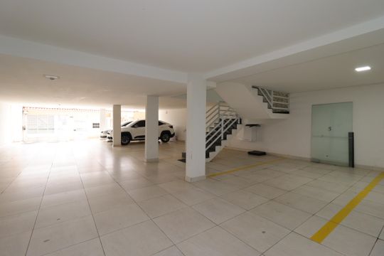 Garagem de apartamento para alugar com 2 quartos, 100m² em Vila Camilópolis, Santo André