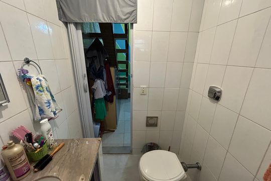 Banheiro Social de casa à venda com 2 quartos, 118m² em Vaz Lobo, Rio de Janeiro