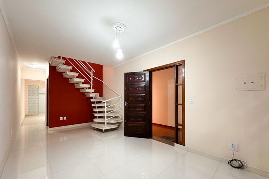 Casa para alugar com 3 quartos, 191m² em Vila Euclides, São Bernardo do Campo
