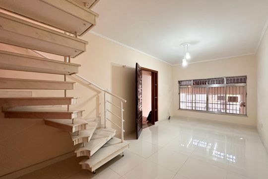 Sala de casa para alugar com 3 quartos, 191m² em Vila Euclides, São Bernardo do Campo