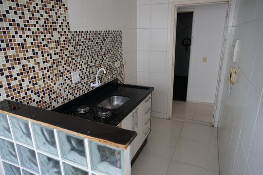 Cozinha  de apartamento para alugar com 2 quartos, 43m² em Cidade Parque Alvorada, Guarulhos