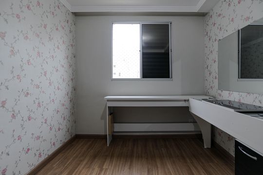 Quarto 1 de apartamento para alugar com 2 quartos, 48m² em Loteamento Mogilar, Mogi das Cruzes