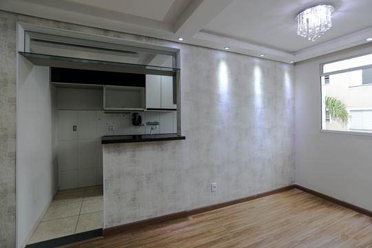 Sala de apartamento para alugar com 2 quartos, 48m² em Loteamento Mogilar, Mogi das Cruzes