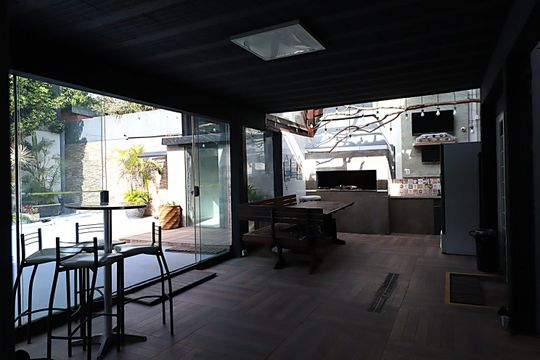 Vista da Suíte 2 de apartamento para alugar com 2 quartos, 150m² em Vila Jardim, Porto Alegre