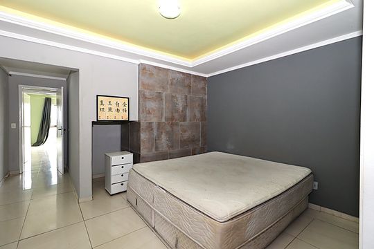 Suíte 2 de apartamento para alugar com 2 quartos, 150m² em Vila Jardim, Porto Alegre