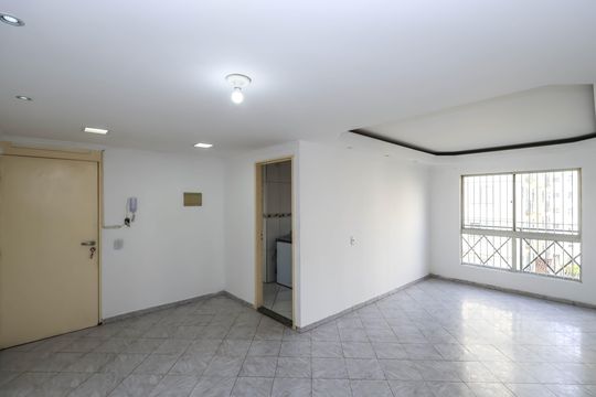 Apartamento à venda com 2 quartos, 66m² em Jardim Santa Emilia, São Paulo