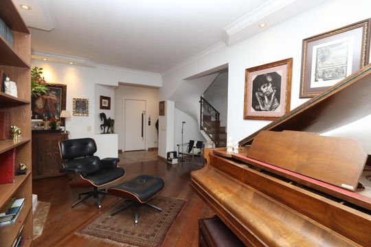 Sala de apartamento à venda com 8 quartos, 300m² em Vila Suzana, São Paulo
