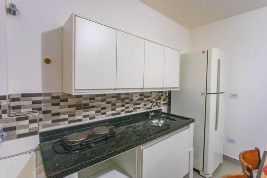 Cozinha  de kitnet/studio para alugar com 1 quarto, 31m² em Taboão, São Bernardo do Campo