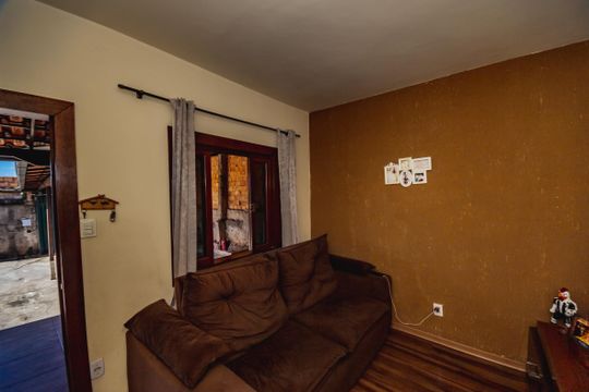 Casa à venda com 1 quarto, 88m² em Dom Silvério, Belo Horizonte