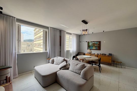 Sala de apartamento à venda com 3 quartos, 134m² em Copacabana, Rio de Janeiro