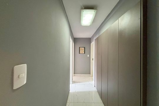Corredor de acesso de apartamento à venda com 3 quartos, 134m² em Copacabana, Rio de Janeiro