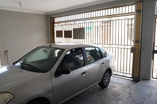 Garagem de casa à venda com 3 quartos, 230m² em Jardim do Papai, Guarulhos