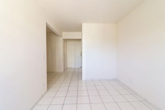 Sala de apartamento para alugar com 2 quartos, 72m² em Vila Itapura, Campinas