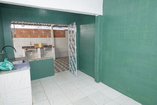 Cozinha de casa para alugar com 2 quartos, 130m² em Inhoaíba, Rio de Janeiro