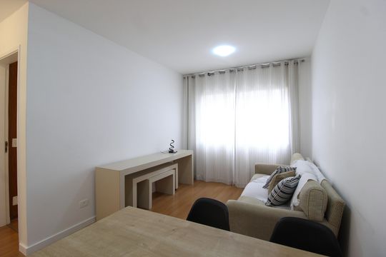 Sala de apartamento para alugar com 1 quarto, 40m² em Moema, São Paulo