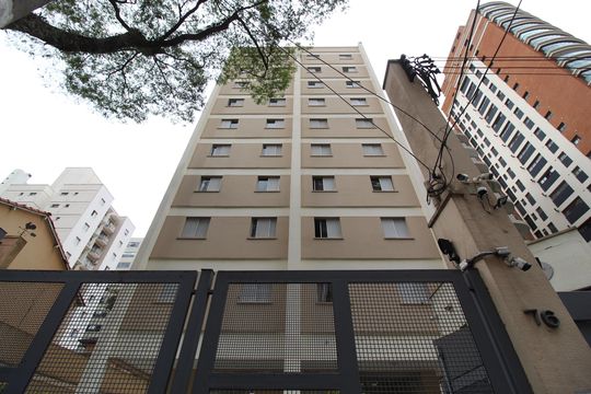 Fachada do Prédio de apartamento para alugar com 1 quarto, 40m² em Moema, São Paulo