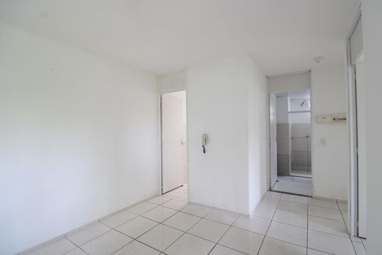 Sala de apartamento para alugar com 2 quartos, 45m² em Anil, Rio de Janeiro