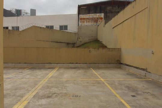 Garagem de apartamento para alugar com 2 quartos, 67m² em Dom Joaquim, Belo Horizonte