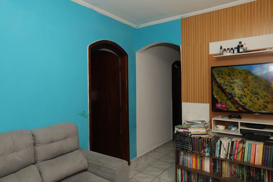 Casa à venda com 3 quartos, 200m² em Vila Brasil, São Paulo