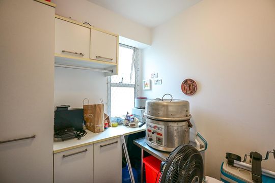 Quarto de Serviço de apartamento para alugar com 2 quartos, 112m² em Vila Suzana, São Paulo