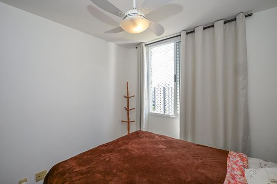 Quarto de apartamento para alugar com 2 quartos, 112m² em Vila Suzana, São Paulo
