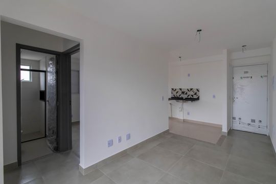 Sala de apartamento à venda com 2 quartos, 46m² em Jardim Aida, Guarulhos