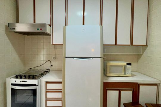 Cozinha de apartamento para alugar com 2 quartos, 67m² em Vila Madalena, São Paulo