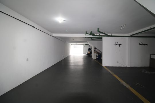 Garagem de casa à venda com 2 quartos, 120m² em Água Fria, São Paulo