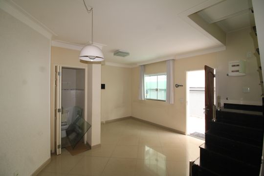 Sala de casa à venda com 2 quartos, 120m² em Água Fria, São Paulo