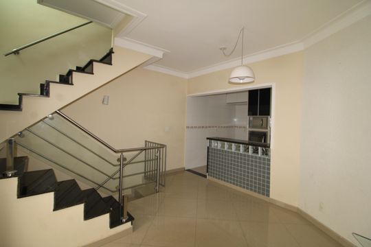 Casa à venda com 2 quartos, 120m² em Água Fria, São Paulo