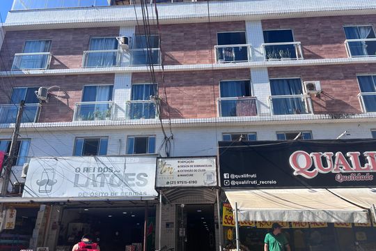 Fachada de kitnet/studio para alugar com 1 quarto, 35m² em Recreio dos Bandeirantes, Rio de Janeiro