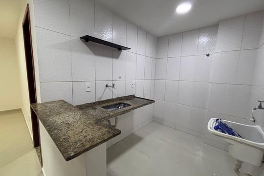Cozinha de kitnet/studio para alugar com 1 quarto, 35m² em Recreio dos Bandeirantes, Rio de Janeiro