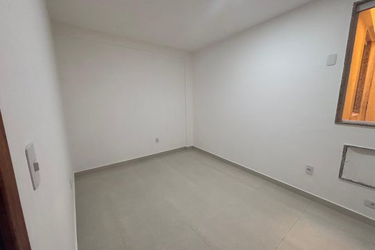 Quarto de kitnet/studio para alugar com 1 quarto, 35m² em Recreio dos Bandeirantes, Rio de Janeiro