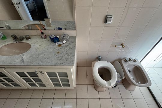 Banheiro da Suíte 3 de apartamento para alugar com 5 quartos, 390m² em Vila Gilda, Santo André