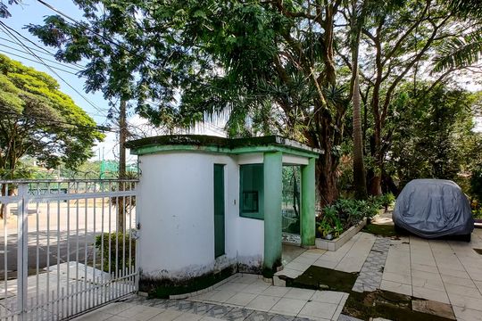 Casa para alugar com 6 quartos, 500m² em São Luiz, Belo Horizonte