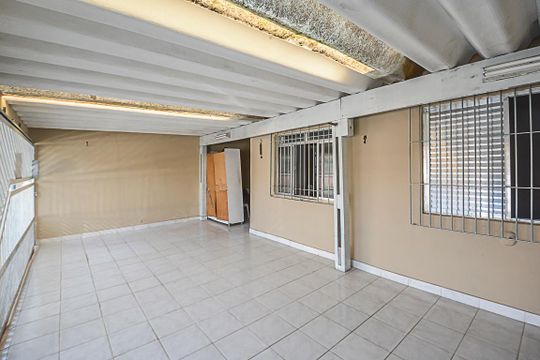Garagem de casa à venda com 5 quartos, 145m² em Jardim Campestre, São Bernardo do Campo