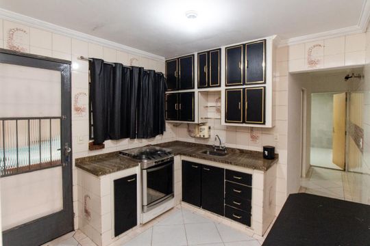 Cozinha de casa para alugar com 2 quartos, 210m² em Jardim Brasil (zona Norte), São Paulo
