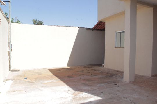 Quintal de casa para alugar com 3 quartos, 102m² em Residencial Solar Ville, Goiânia