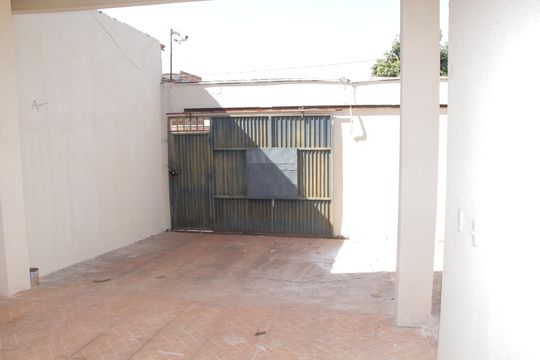 Garagem de casa para alugar com 3 quartos, 102m² em Residencial Solar Ville, Goiânia