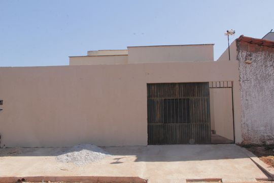 Fachada de casa para alugar com 3 quartos, 102m² em Residencial Solar Ville, Goiânia