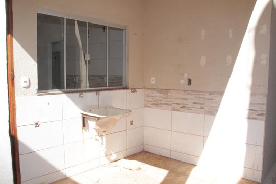 Área de Serviço de casa para alugar com 3 quartos, 102m² em Residencial Solar Ville, Goiânia