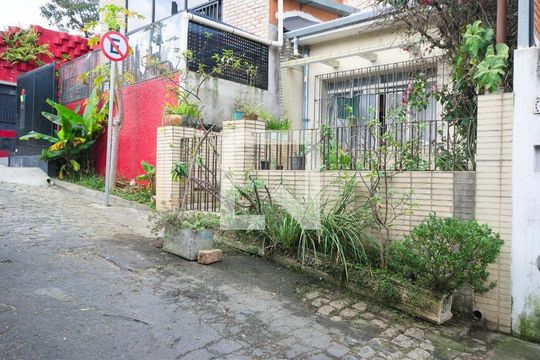 Casa à venda com 4 quartos, 130m² em Vila Mariana, São Paulo