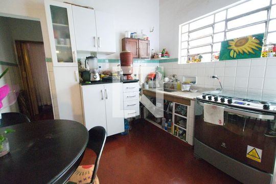 Casa à venda com 4 quartos, 130m² em Vila Mariana, São Paulo