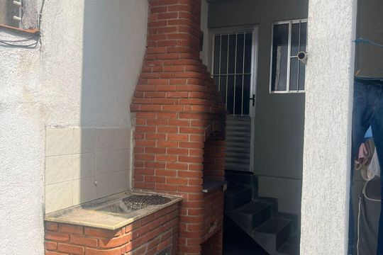 Casa à venda com 4 quartos, 125m² em Rio Pequeno, São Paulo
