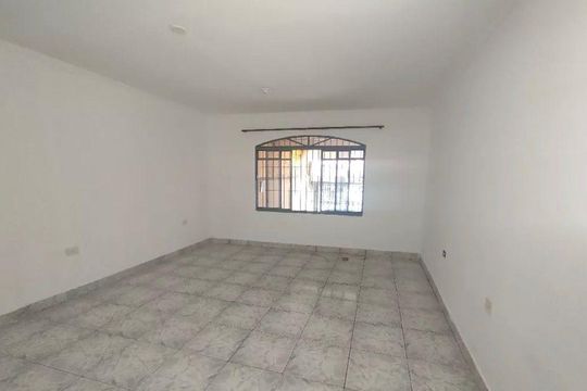 Casa à venda com 4 quartos, 125m² em Rio Pequeno, São Paulo