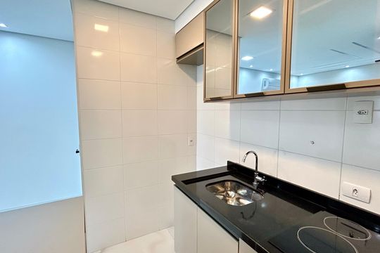 Cozinha de apartamento para alugar com 2 quartos, 57m² em Vila Camargos, Guarulhos