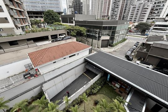 Vista Sacada  de apartamento à venda com 1 quarto, 27m² em Jardim das Acacias, São Paulo