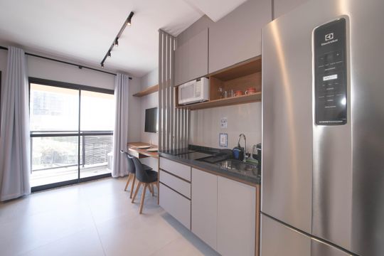 Cozinha de kitnet/studio à venda com 1 quarto, 27m² em Jardim das Acacias, São Paulo