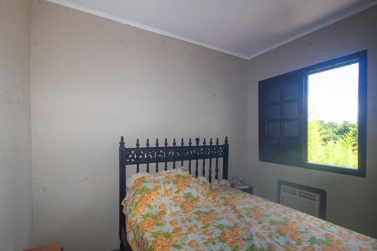 Quarto de casa de condomínio à venda com 3 quartos, 90080m² em Vila Nova, Porto Alegre